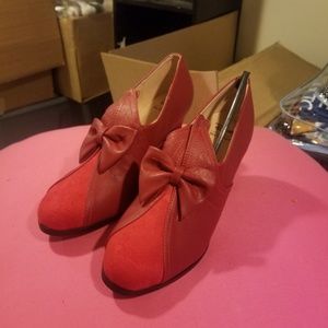 NEW Mary Poppins Returns Her Universe Heels
